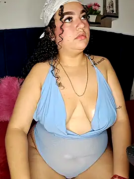 jesie 18x online show from December 17, 7:20 pm