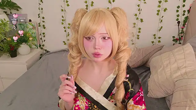 Kyomi Sun online show from July 25, 2:14 pm