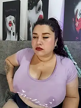 Snapshot of SafiroFer chatting on November 7, 9:26 pm SafiroFer online show from November 7, 9:26 pm