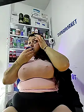 Snapshot of SafiroFer chatting on December 1, 9:09 pm SafiroFer online show from December 1, 9:09 pm