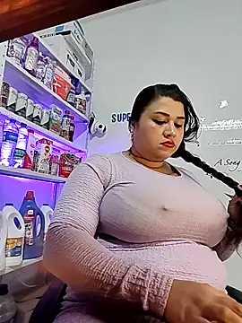 Snapshot of SafiroFer chatting on December 3, 9:13 pm SafiroFer online show from December 3, 9:13 pm