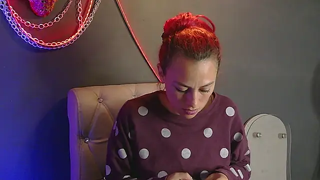 MeganBrown4 online show from February 19, 3:19 pm