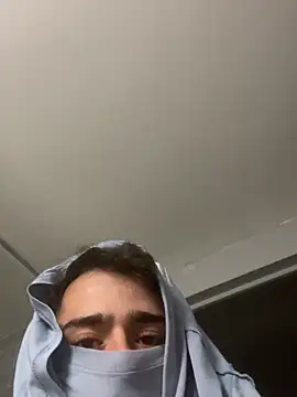 moi1555 online show from April 2, 11:24 pm