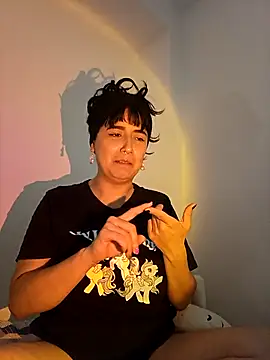 Snapshot of Jinx__x chatting on November 30, 4:27 am Jinx x online show from November 30, 4:27 am