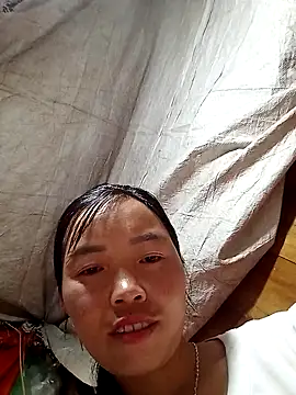 Snapshot of hera-00 chatting on October 7, 2:09 am hera-00 online show from October 7, 2:09 am