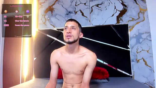 Snapshot of Akame_Draco chatting on October 4, 3:26 am Akame Draco online show from October 4, 3:26 am