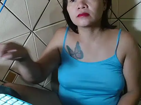 Snapshot of pussywet_08 chatting on July 3, 4:13 pm pussywet 08 online show from July 3, 4:13 pm