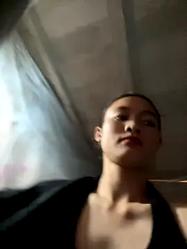 Snapshot of Kieu_xxx chatting on October 18, 2:25 am Kieu xxx online show from October 18, 2:25 am