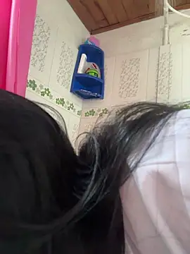 Mia salinass online show from January 15, 7:28 pm