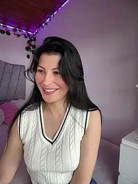 Snapshot of Mia_salinass chatting on June 3, 7:08 pm Mia salinass online show from June 3, 7:08 pm