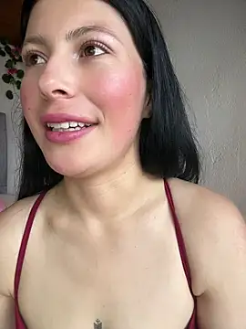 Snapshot of Mia_salinass chatting on June 5, 8:25 pm Mia salinass online show from June 5, 8:25 pm