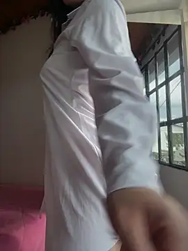 Snapshot of Mia_salinass chatting on June 12, 5:45 pm Mia salinass online show from June 12, 5:45 pm