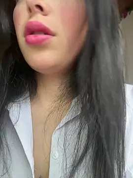 Snapshot of Mia_salinass chatting on June 15, 7:16 pm Mia salinass online show from June 15, 7:16 pm