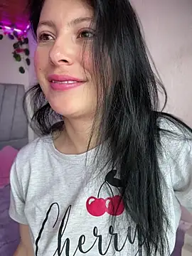 Snapshot of Mia_salinass chatting on June 18, 7:18 pm Mia salinass online show from June 18, 7:18 pm