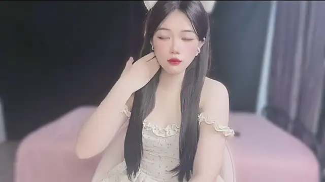 Sparkly Candy online show from September 18, 2:35 am