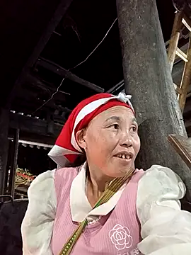 me-cute online show from October 21, 7:03 pm