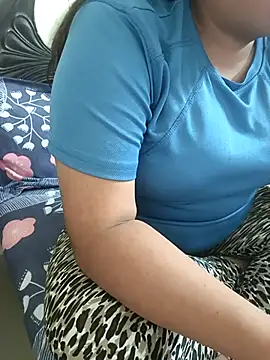 Snapshot of payal_261072_ chatting on September 21, 9:55 am payal 261072 online show from September 21, 9:55 am