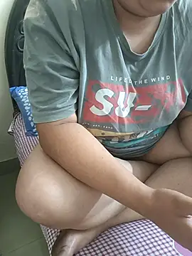 Snapshot of payal_261072_ chatting on October 8, 10:18 pm payal 261072 online show from October 8, 10:18 pm