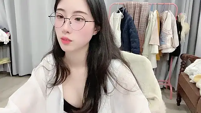 Snapshot of Freya7777 chatting on November 25, 1:55 pm Freya7777 online show from November 25, 1:55 pm