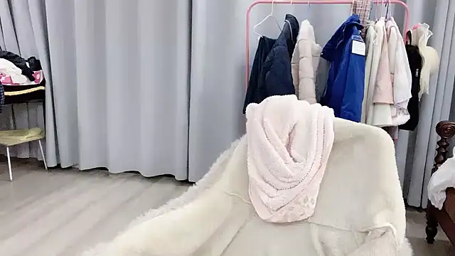 Snapshot of Freya7777 chatting on December 3, 2:26 pm Freya7777 online show from December 3, 2:26 pm