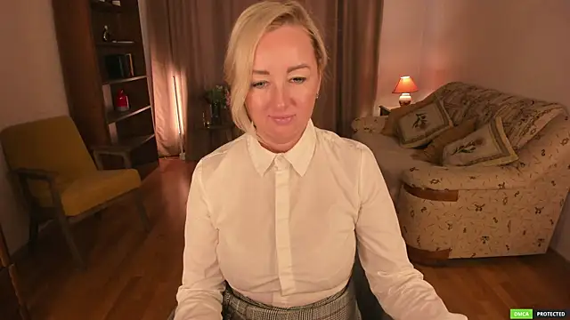 sexmom8 online show from June 11, 1:53 pm