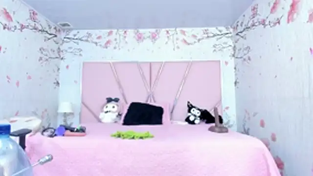 SafiroAgataaa online show from May 10, 2:39 am