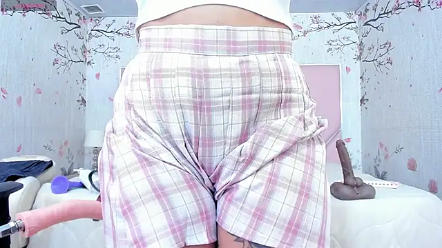 SafiroAgataaa online show from May 23, 2:39 am