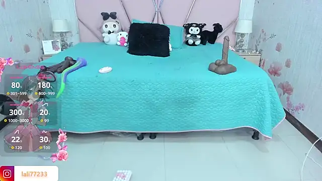 SafiroAgataaa online show from June 11, 3:48 am