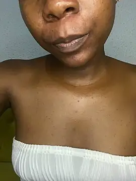 Crazyqueenxxx online show from March 17, 10:51 am