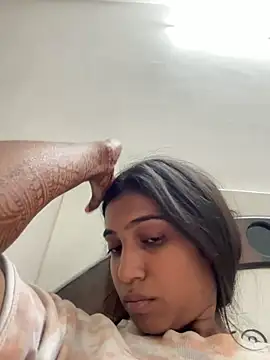 Snapshot of HeerStd chatting on March 25, 5:57 am HeerStd online show from March 25, 5:57 am