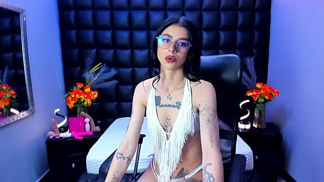 Dulce Miaa  online show from June 17, 6:09 pm