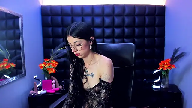 Dulce Miaa  online show from June 19, 6:34 pm