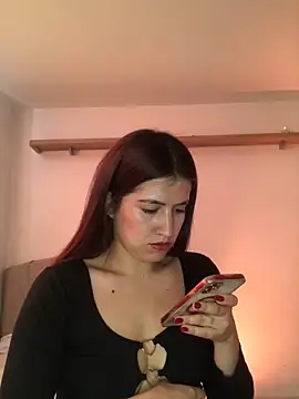 Snapshot of BrunnetAri_ chatting on October 31, 3:02 pm BrunnetAri online show from October 31, 3:02 pm