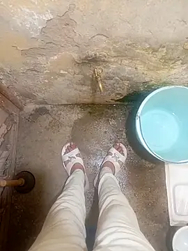 boy arabe 20 online show from March 12, 9:32 pm