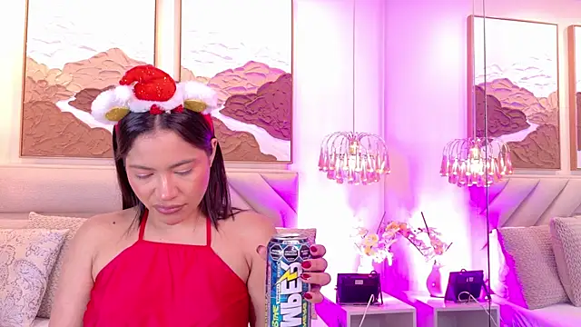 kendalFox  online show from December 3, 1:24 am