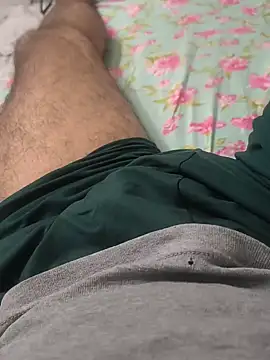 bigdick lickingexpert08 online show from June 7, 5:44 am
