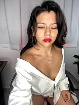 Valen Sky online show from November 24, 4:45 am