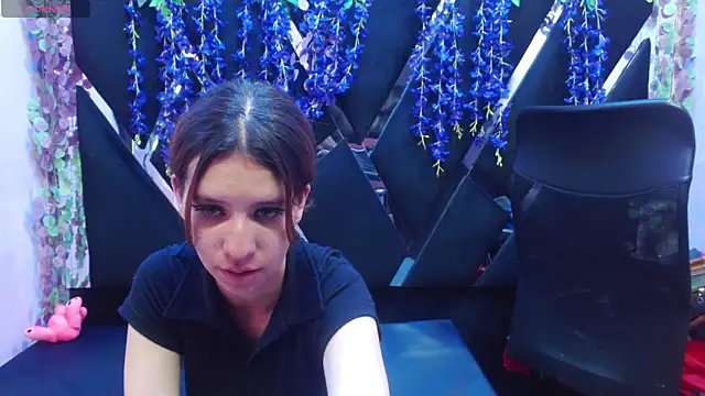 Gigi Glase online show from September 16, 9:38 pm