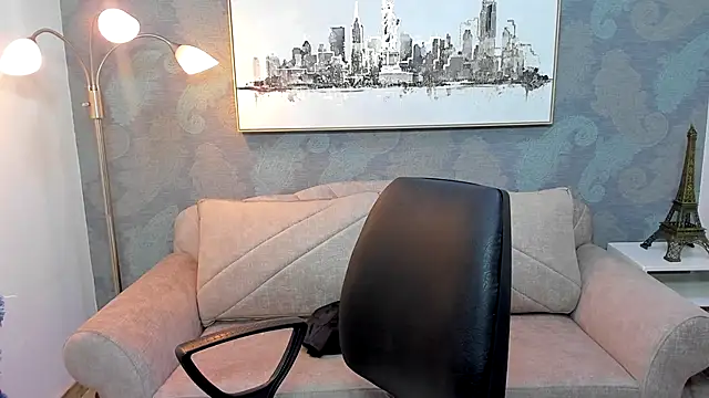 Snapshot of Lucia_jane chatting on December 22, 9:01 pm Lucia jane online show from December 22, 9:01 pm