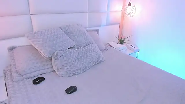 Snapshot of Lucia_jane chatting on February 4, 8:36 pm Lucia jane online show from February 4, 8:36 pm