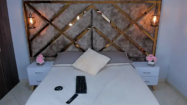 Lucia jane online show from April 26, 8:28 pm