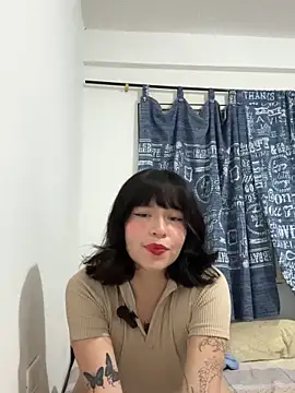 Snapshot of aliciia_23 chatting on November 12, 4:46 am aliciia 23 online show from November 12, 4:46 am