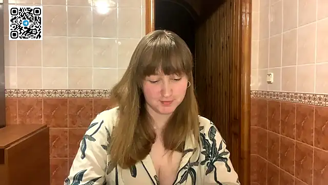 MaroonMoon  online show from November 2, 8:55 pm