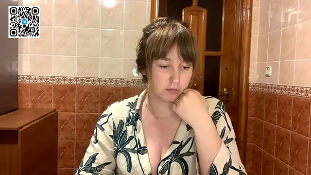 MaroonMoon  online show from November 9, 8:40 pm