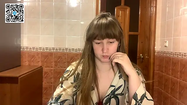 MaroonMoon  online show from November 28, 8:55 pm