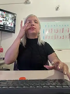 Sun Sooll  online show from March 16, 10:36 pm