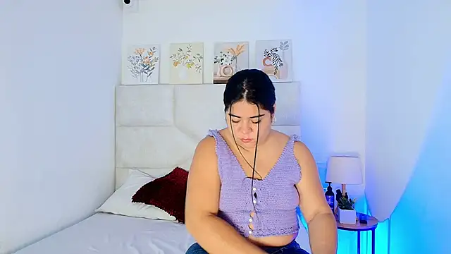 elizawiliamst online show from April 25, 11:57 am