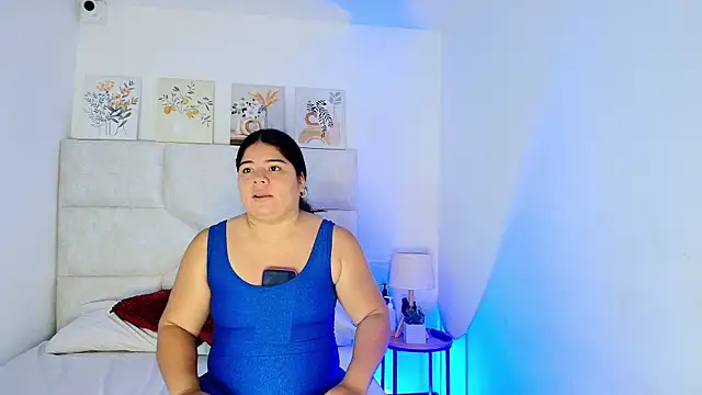 elizawiliamst online show from April 30, 1:17 pm