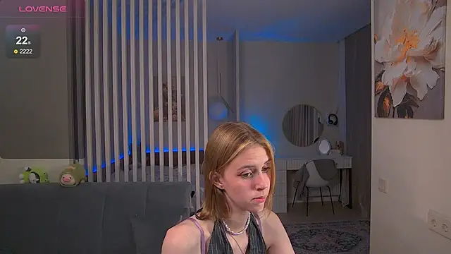 Snapshot of sofiapurex chatting on September 15, 5:46 pm sofiapurex online show from September 15, 5:46 pm