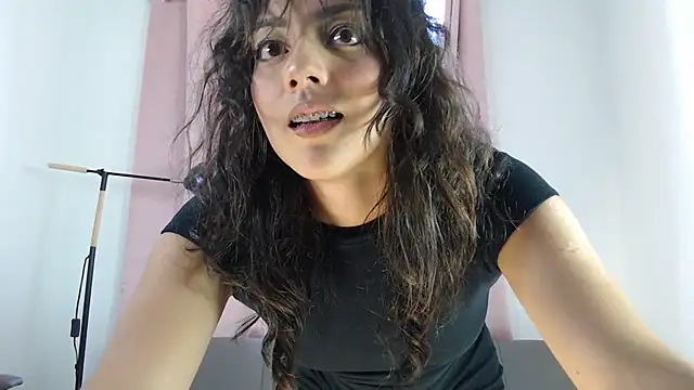 WendySuns  online show from September 13, 9:03 pm